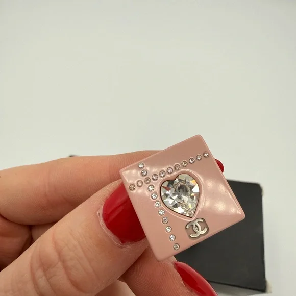 CHANEL Pink and Silver Heart Clip-On Earrings - Picture 5 of 5